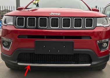 Dobra cena. / Jeep Compass 2017 / Części nadwozia, chromowany przedni zderzak, dolna garnitura. w Internecie