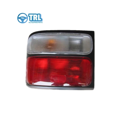 Dobra cena. Numer części 8156036330 Toyota Coaster Przednia tylna lampa obudowa z tworzywa sztucznego 8155436260 w Internecie