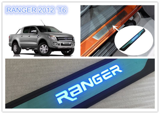 Dobra cena. FORD Ranger T6 2012 - 2015 Oświetlone parapety drzwi LED Światło boczne parapety drzwi Scuff Plate w Internecie