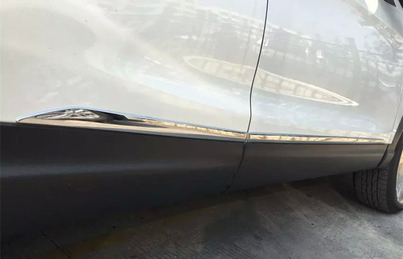 Nissan Qashqai 2015 2016 Auto Body Trim Parts , Chromed Side Door Molding