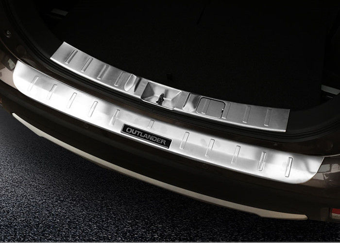 Mitsubishi Outlander 2016 Door Sill Plates , Custom Illuminated Door Sills